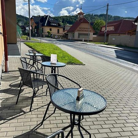 Penzion A Restaurace Na Salasi Hutisko Zewnętrze zdjęcie